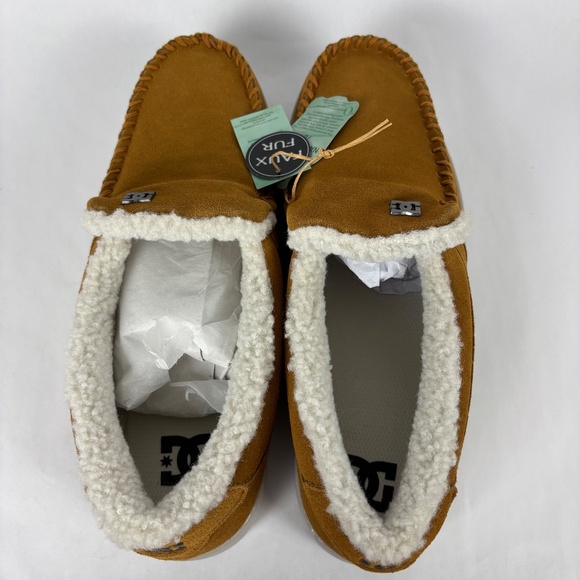 DC Men's Villain 2 SE Slip-on Shoes in a Mid Brown with Faux Fur. Size 10.5 - Picture 9 of 13